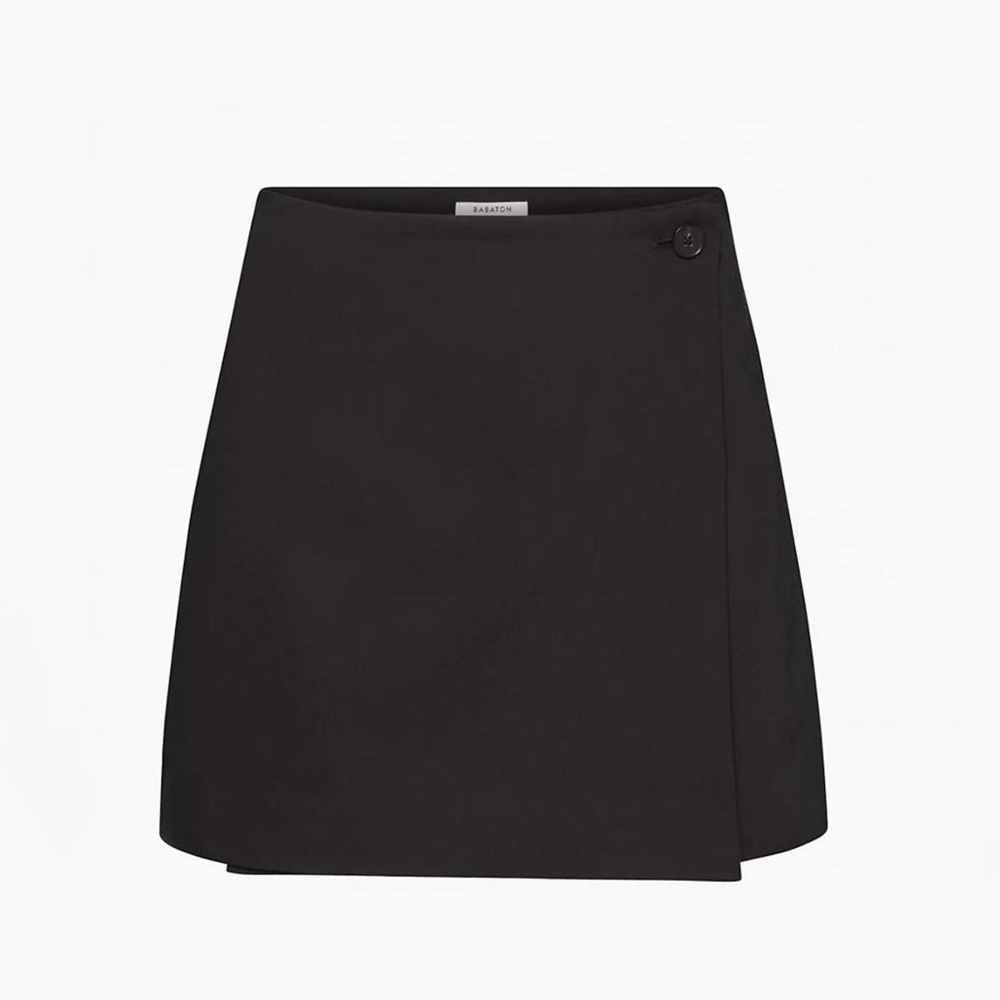 Aritzia Babaton Black wrap mini skirt
